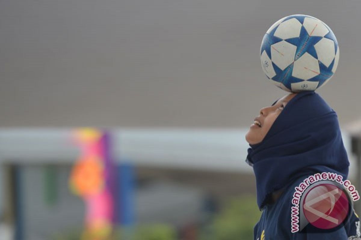 Asian Games (soccer) - Indonesia remains in 3rd spot of group a standings