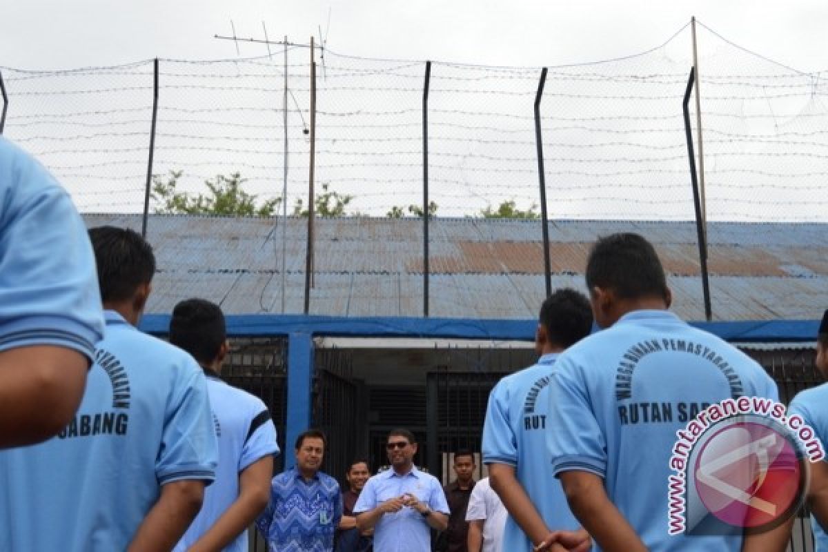 Usai shalat napi meninggal di Rutan Sabang