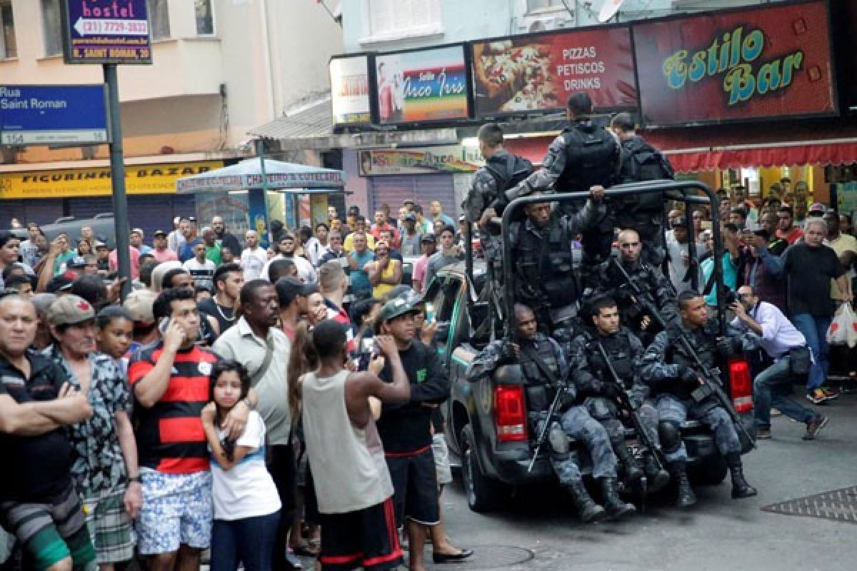 Polisi Brazil gerebek rumah sakit cari peluru yang menewaskan bocah