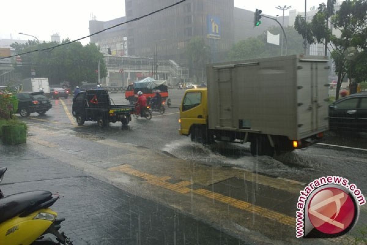 Dinkes Imbau Warga Waspadai Penyakit Musim Hujan