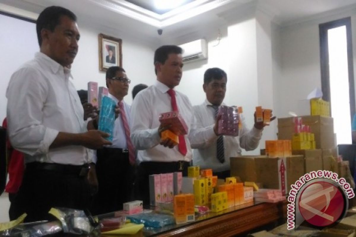 Polda Jambi amankan kosmetik berbahan berbahaya 