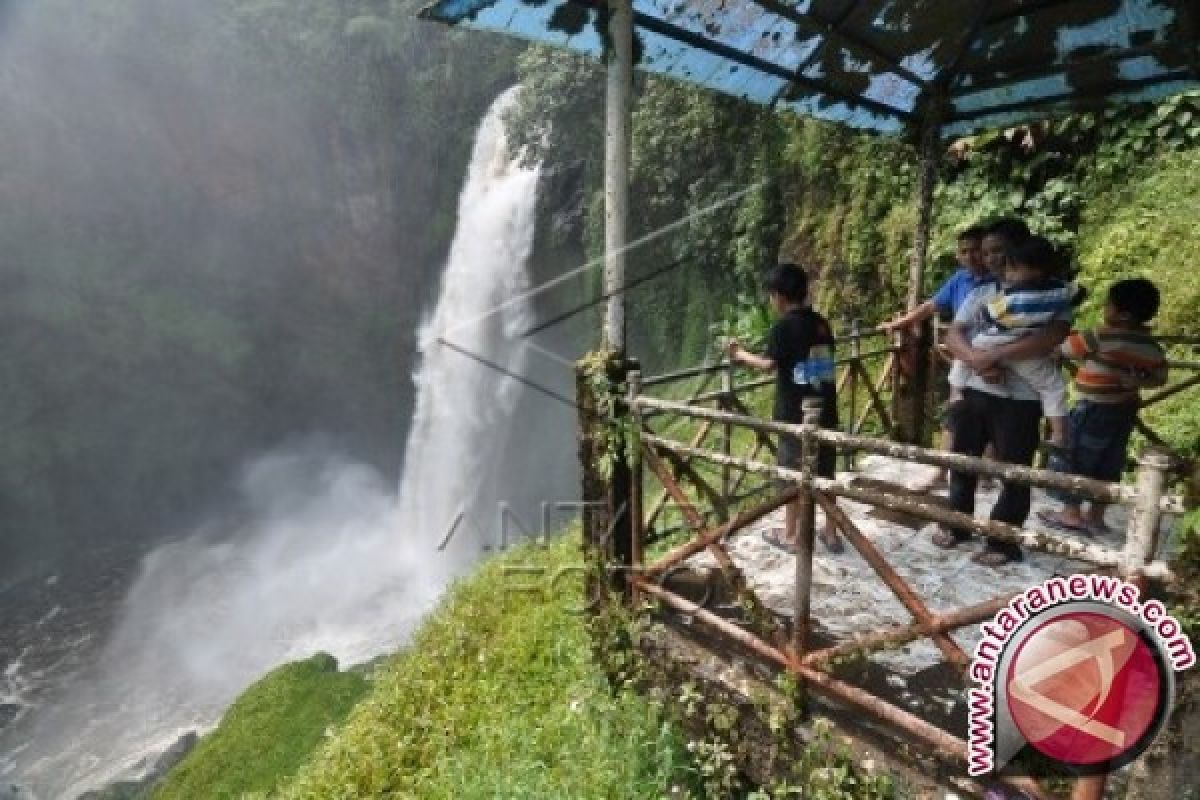 Fasilitas Wisata Air Terjun Bibinoi Minim