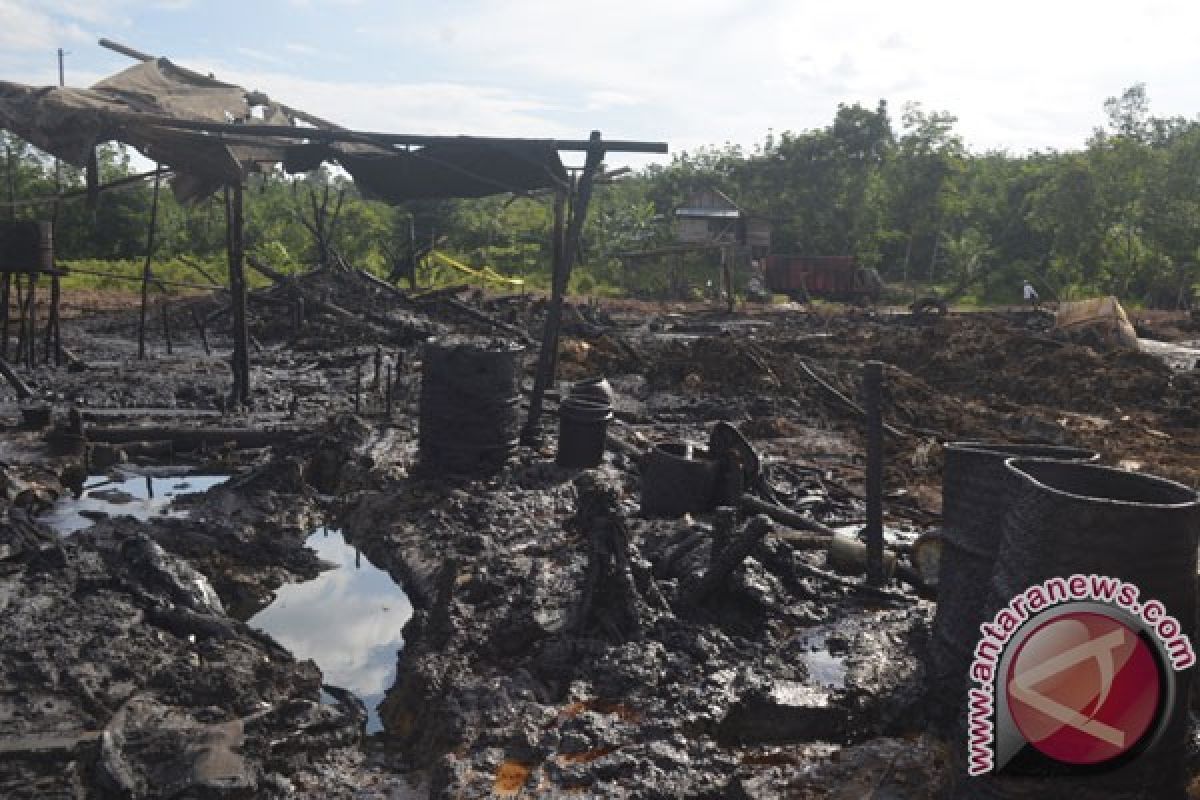 Sumur minyak ilegal di Musi Banyuasin meledak, 18 terluka bakar