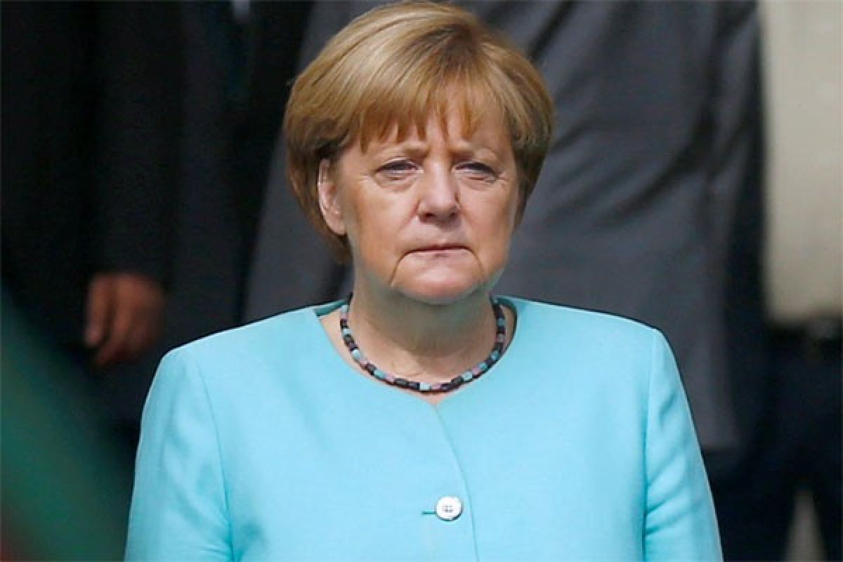 Merkel dorong rakyat Jerman tetap "berpikiran terbuka"