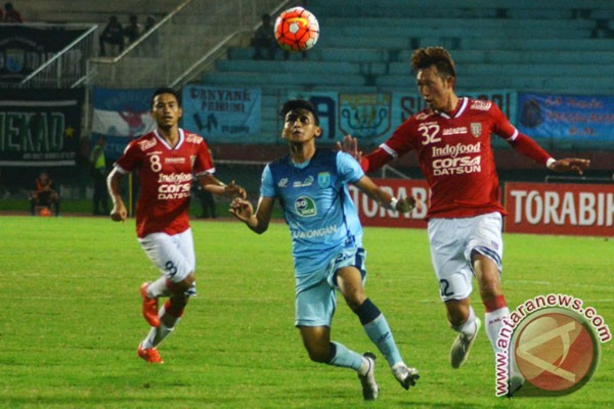 Persela kalahkan Bali United 3-0