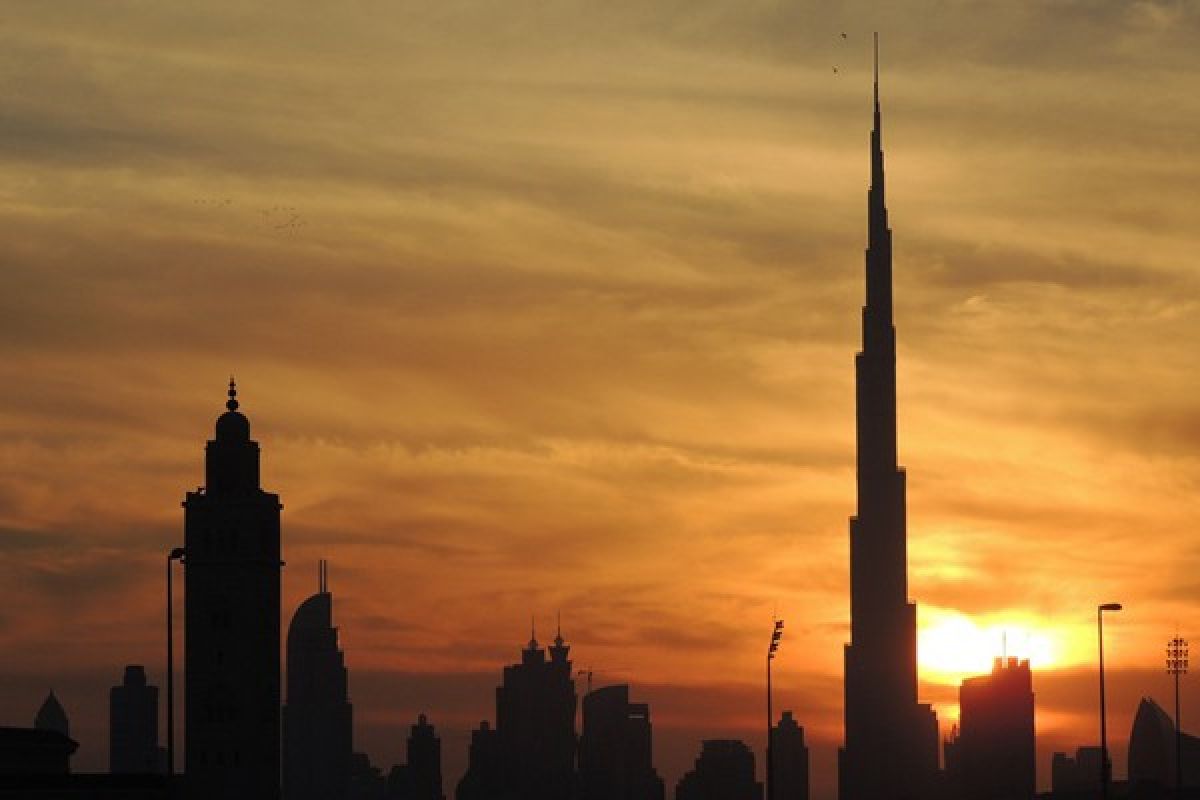 Burj Khalifa Dubai ikut peringati Hari Kanker Payudara