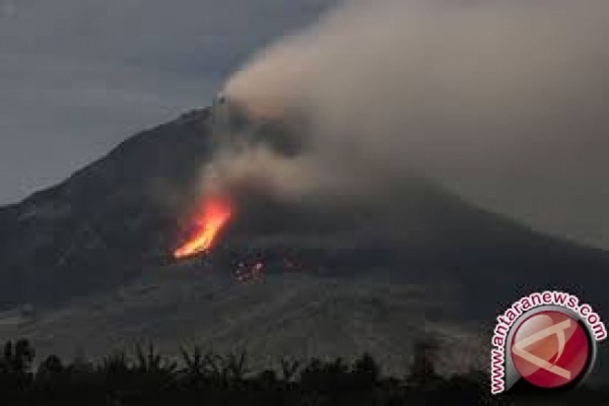 Aktivitas Gunung Sinabung Masih Tinggi 