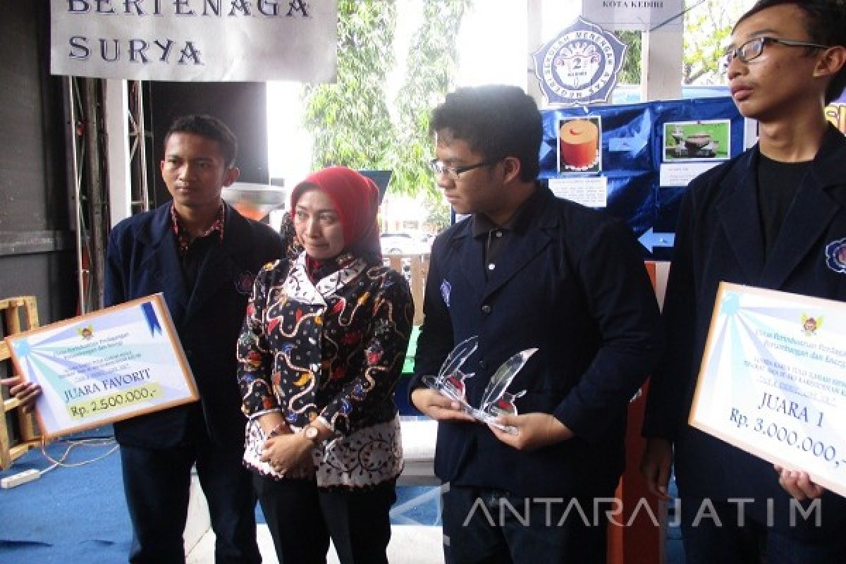 Pelajar Kediri Buat Alat Penyaring Air Hujan      