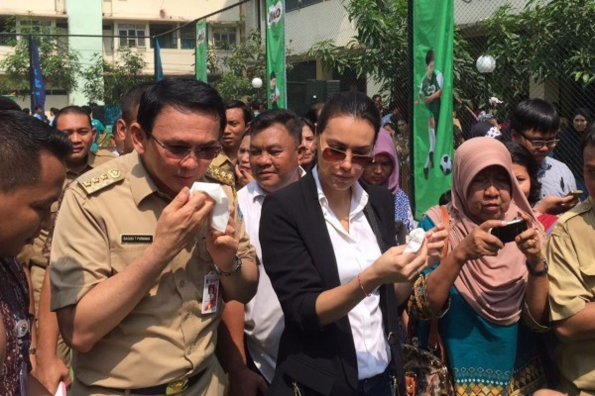 Sophia Latjuba temani Ahok Kunjungan Kerja ke Marunda