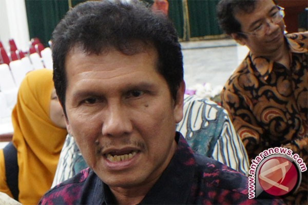 Relawan Jokowi desak PAN tarik Menpan RB