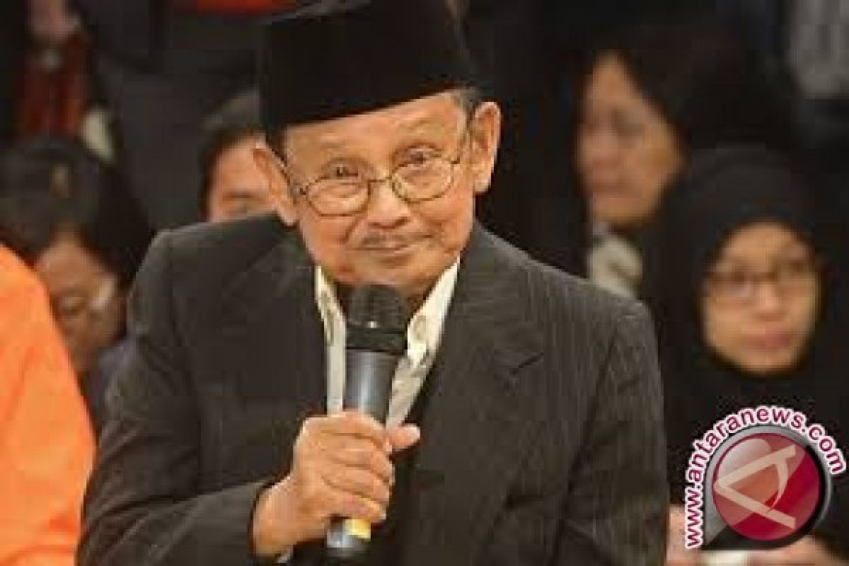 Pesan Habibie kepada IABIE, bersatulah bantu pemerintah