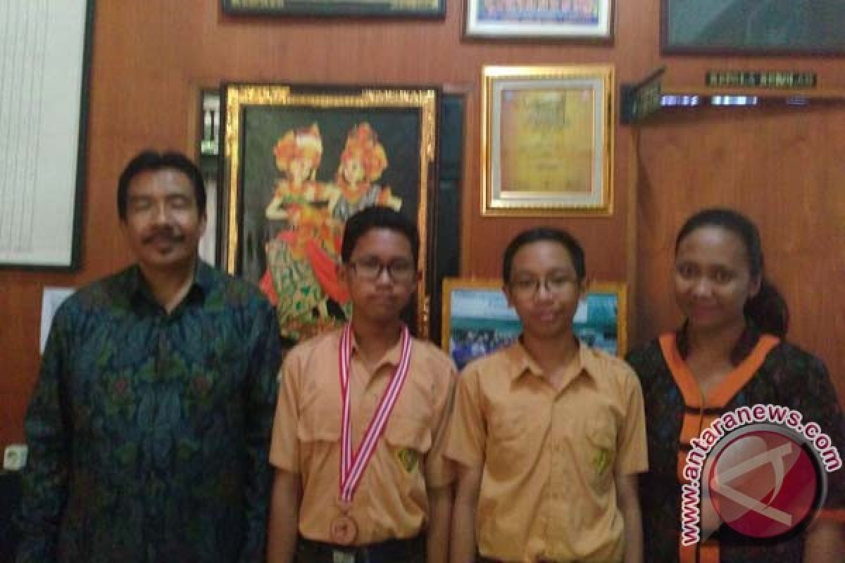 I Kadek Hari Kesuma Siswa SMP Negeri 3 Denpasar Berprestasi