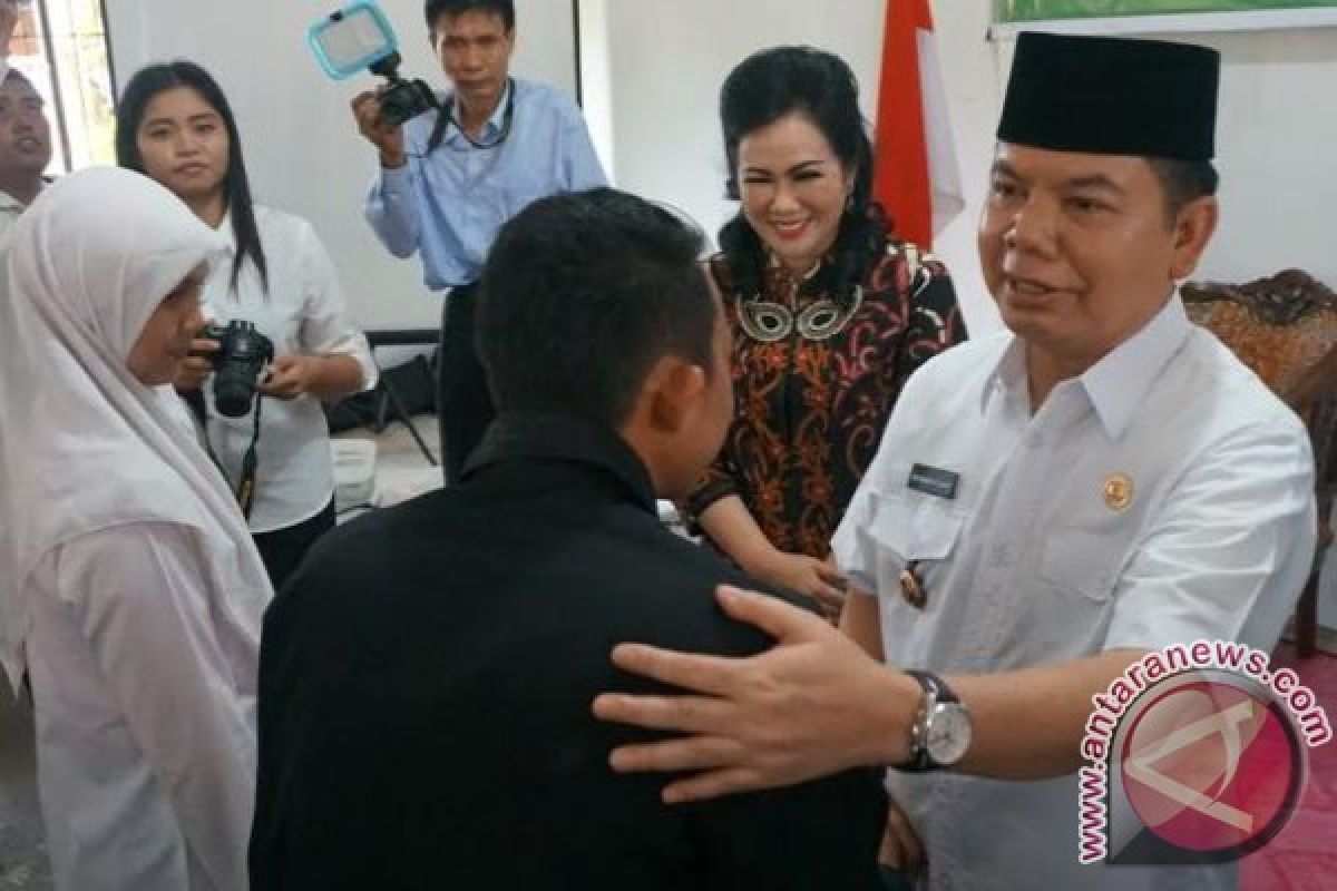 Bupati Kapuas Lepas 233 Mahasiswa STAI Ke Desa