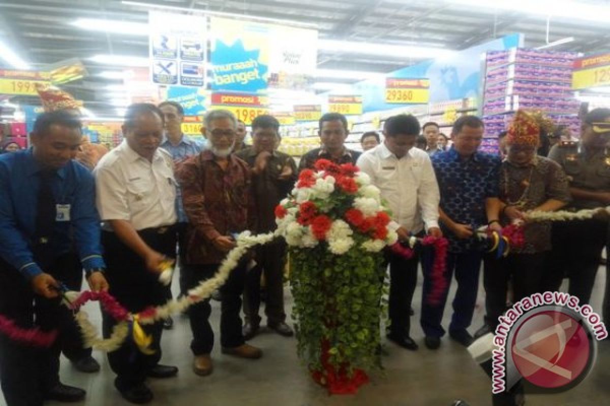 Kota Poso kini miliki mall