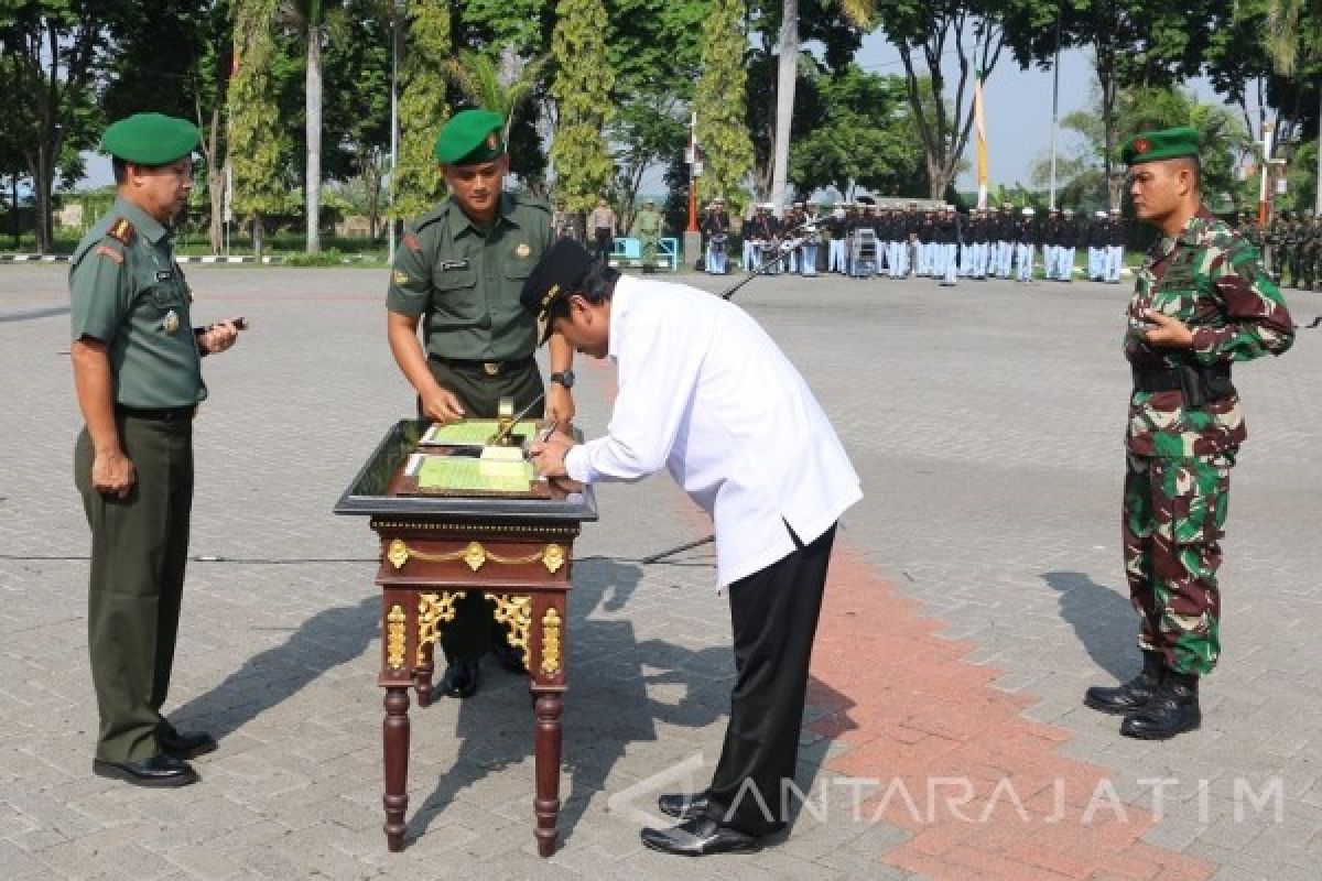 Bupati Gresik Apresiasi Program TMMD