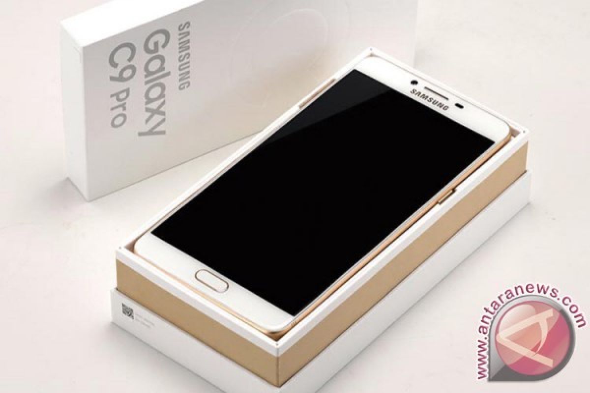 Samsung Perkenalkan Galaxy C9 Pro dengan RAM 6GB