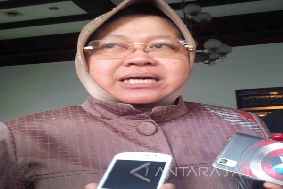 Risma Imbau Warga Surabaya Tidak Ikut Demo di Jakarta