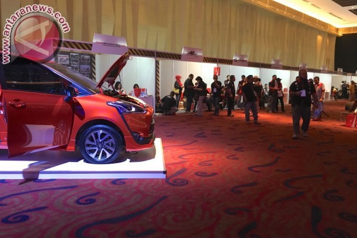 16 Klub Pengguna Toyota ikuti Jambore 2016