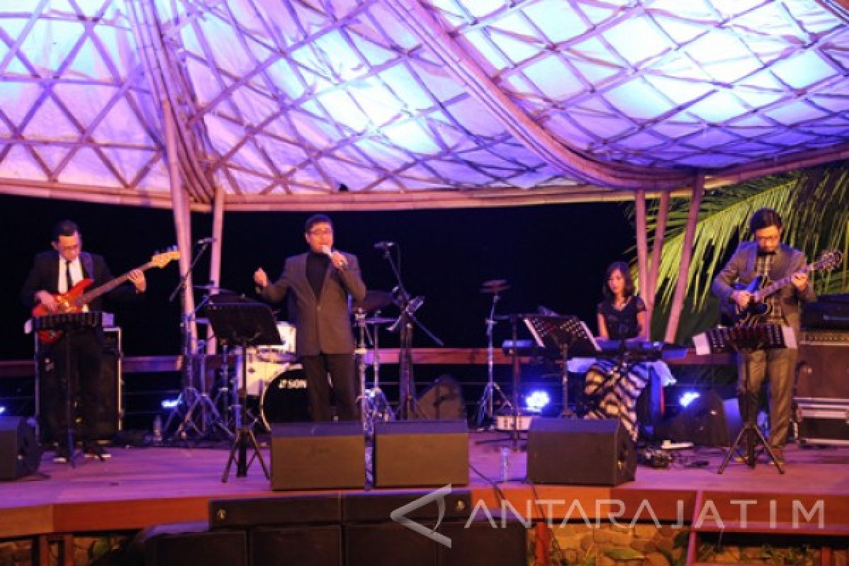 Balawan dan Harvey Hangatkan Banyuwangi Ijen Summer Jazz