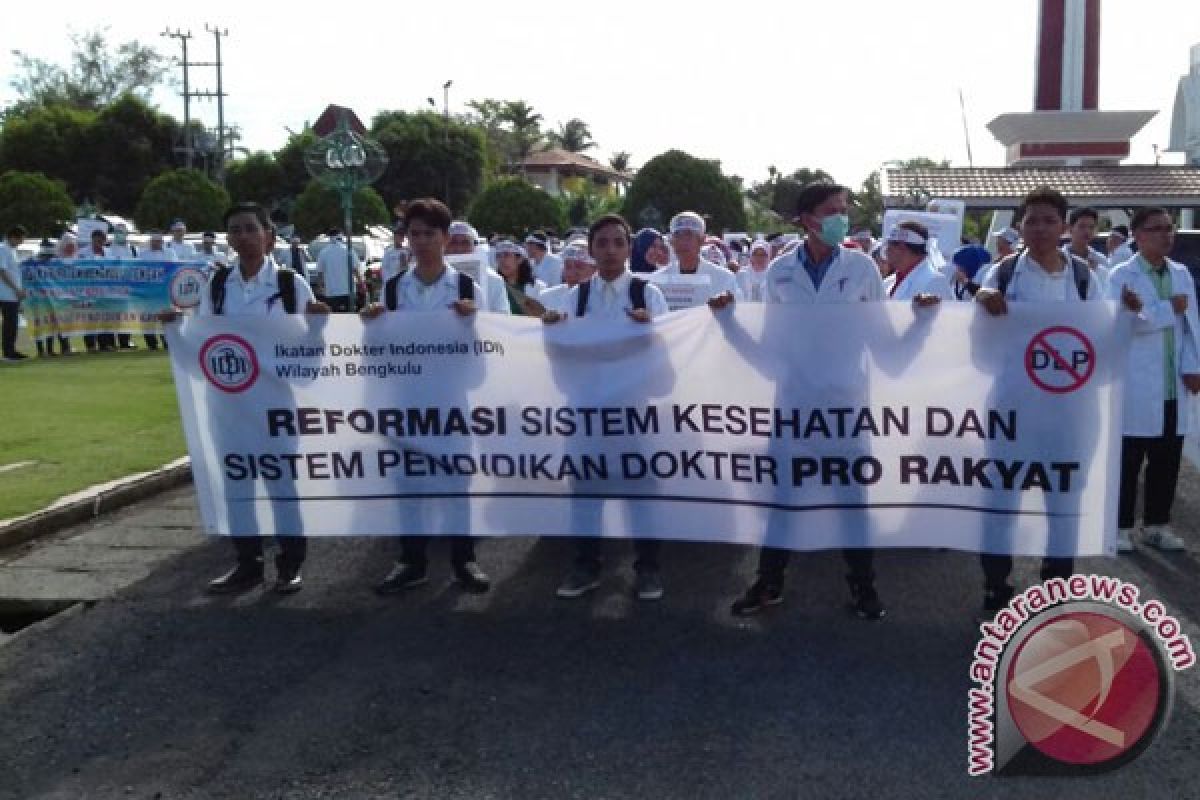 Demonstrasi dokter tidak mengganggu pelayanan RS Bengkulu