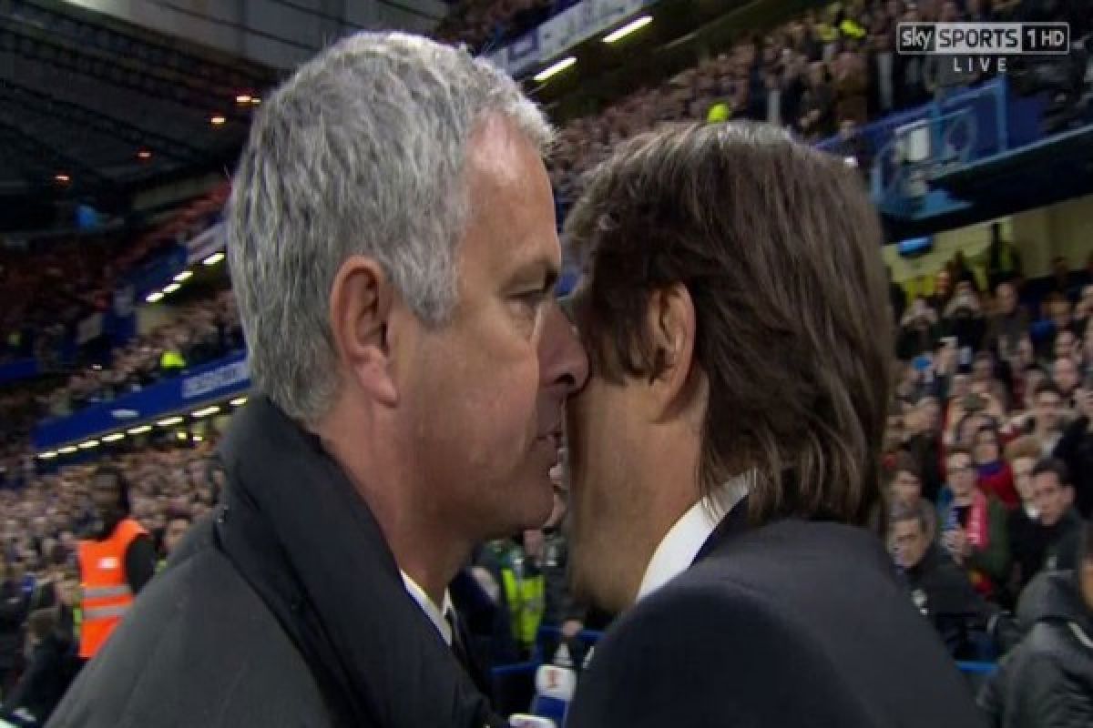 Chelsea Mengalakan Manchester United 1-0