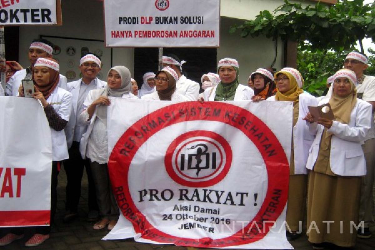 Puluhan Dokter di Jember Tolak Program 