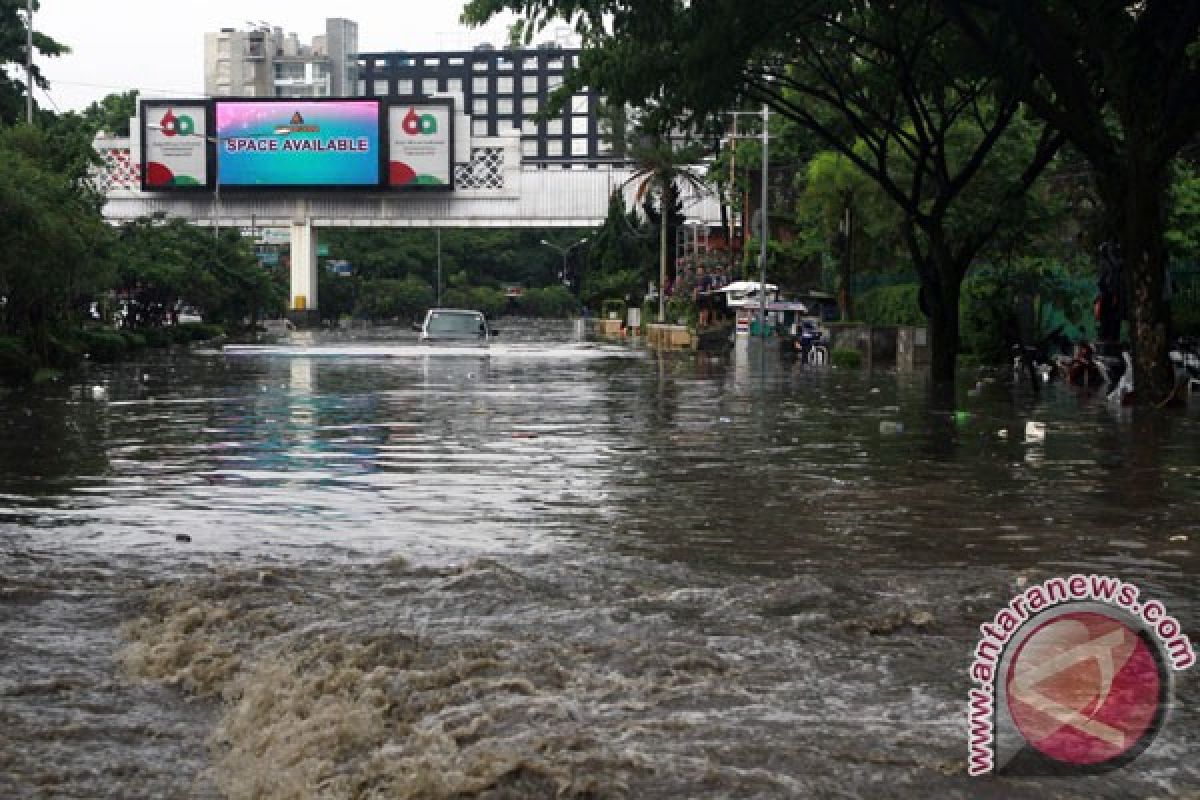 BNPB: satu tewas terseret banjir Kota Bandung