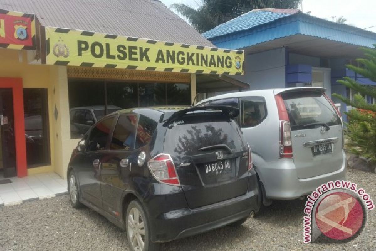 Polisi Tangkap Pelaku Penggelapan Mobil Rental 