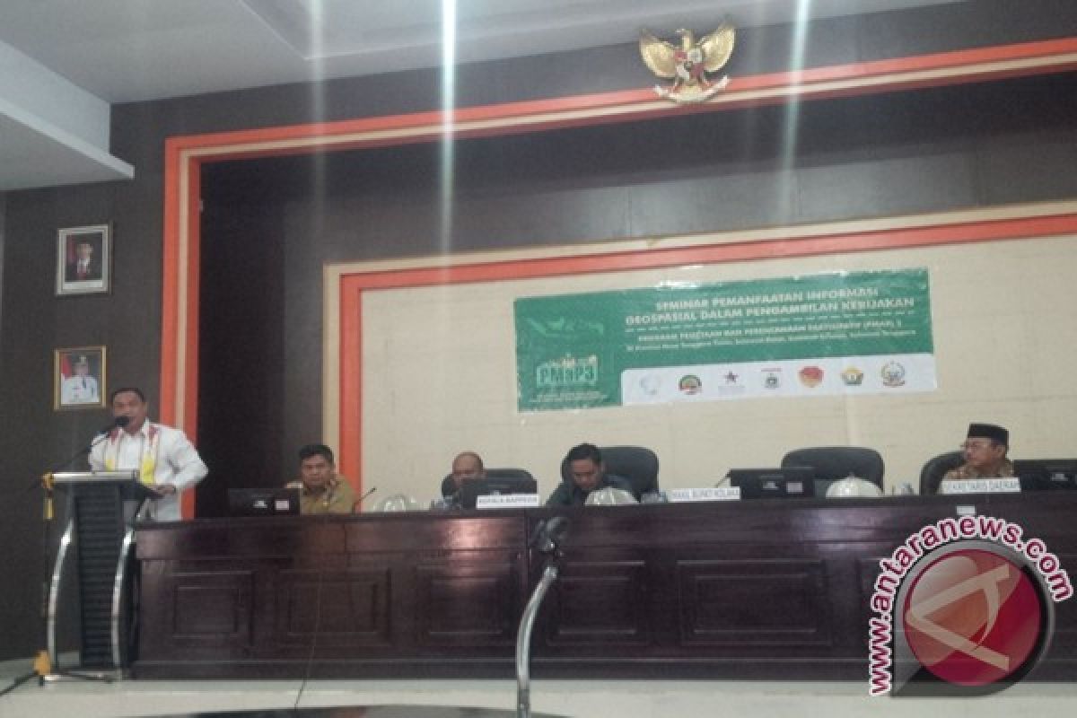 Wakil Bupati Kolaka Buka Seminar Penataan RTRW