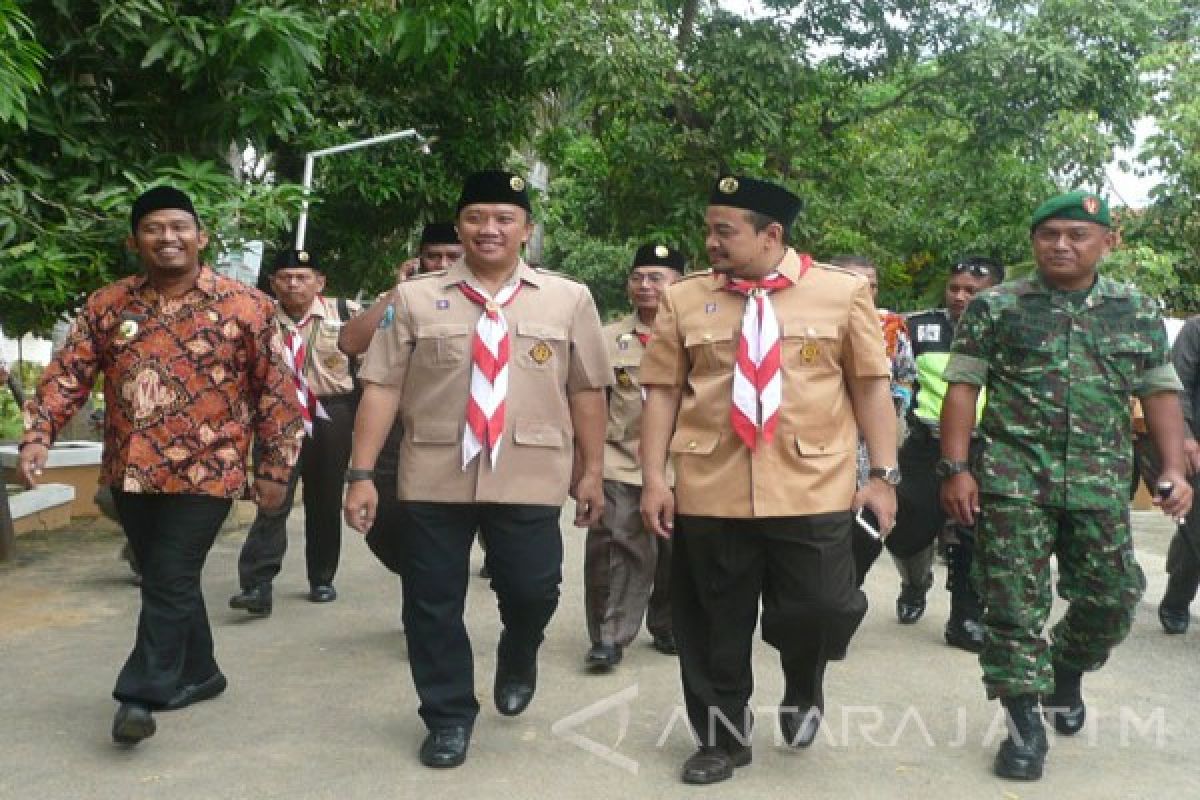 Menpora Minta Santri Tunjukkan Prestasi Hebat