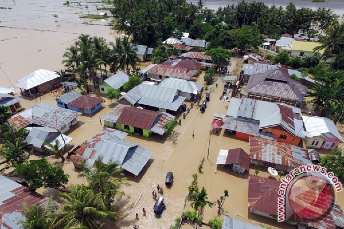 Tagana dan BPBD masih siaga di lokasi banjir Gorontalo, 200 rumah masih tergenang