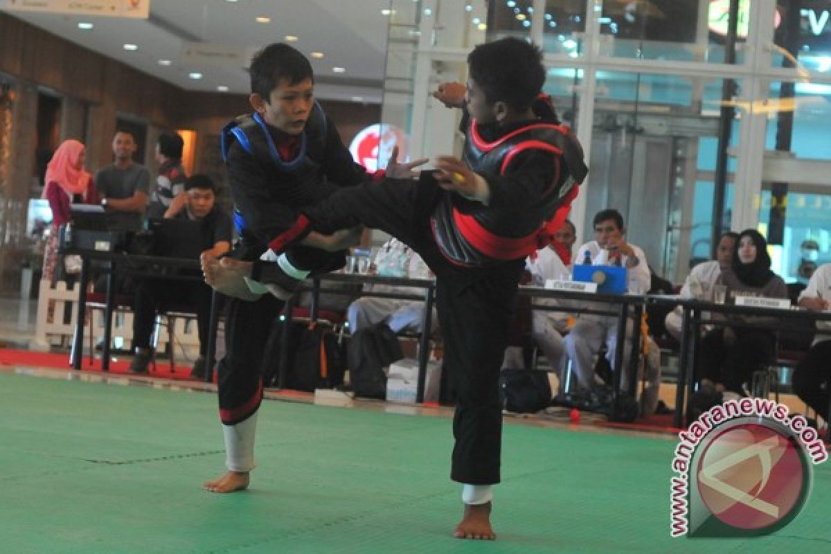 Tim pencak silat bidik juara umum kejuaraan dunia