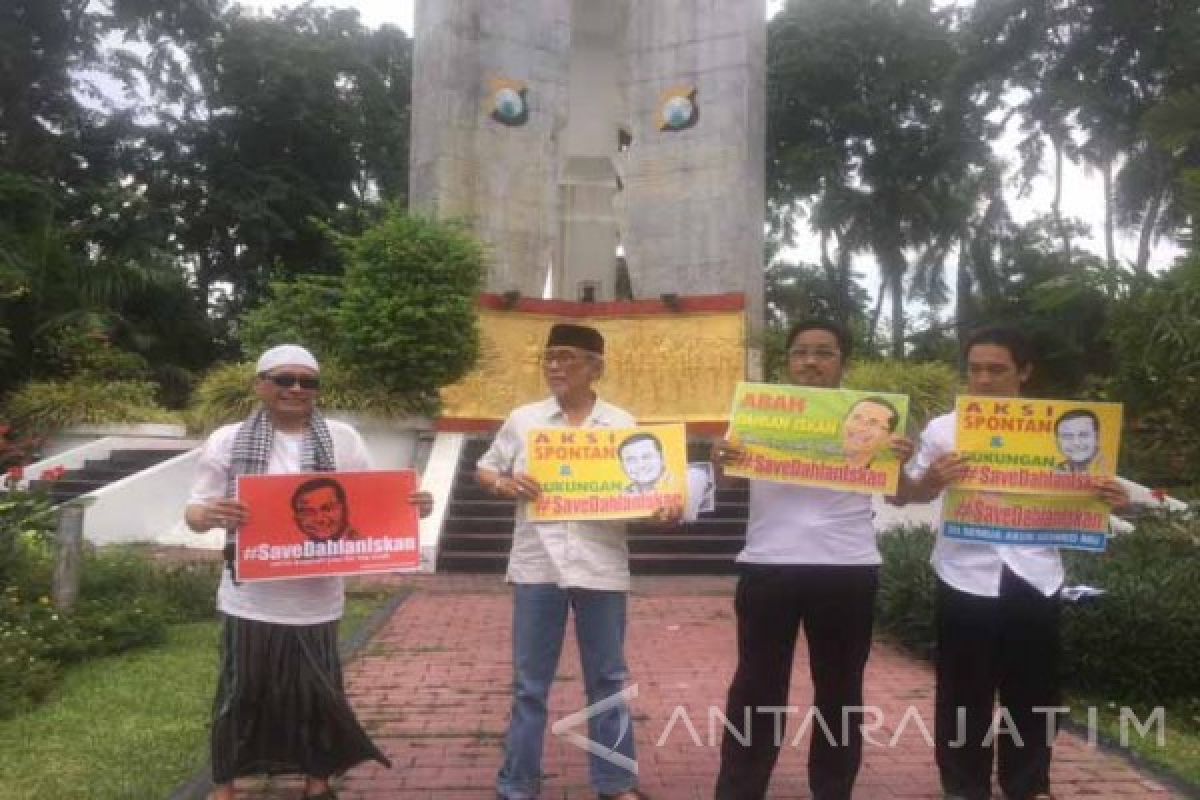 Pendukung Dahlan Iskan di Surabaya Gelar Aksi