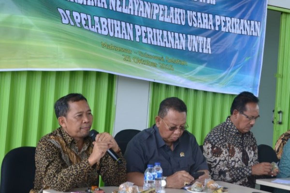 DPR desak pemerintah berantas pungli di laut