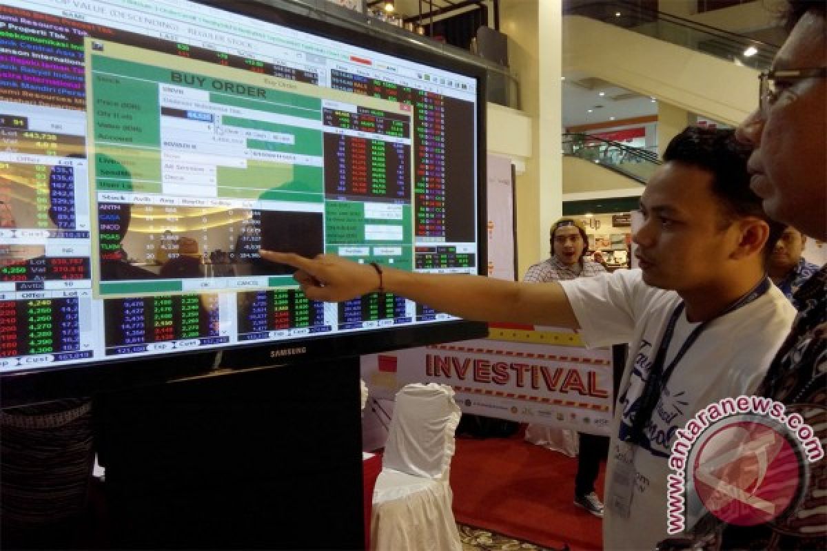 IHSG Jumat Dibuka Melemah Tipis 2,49 Poin