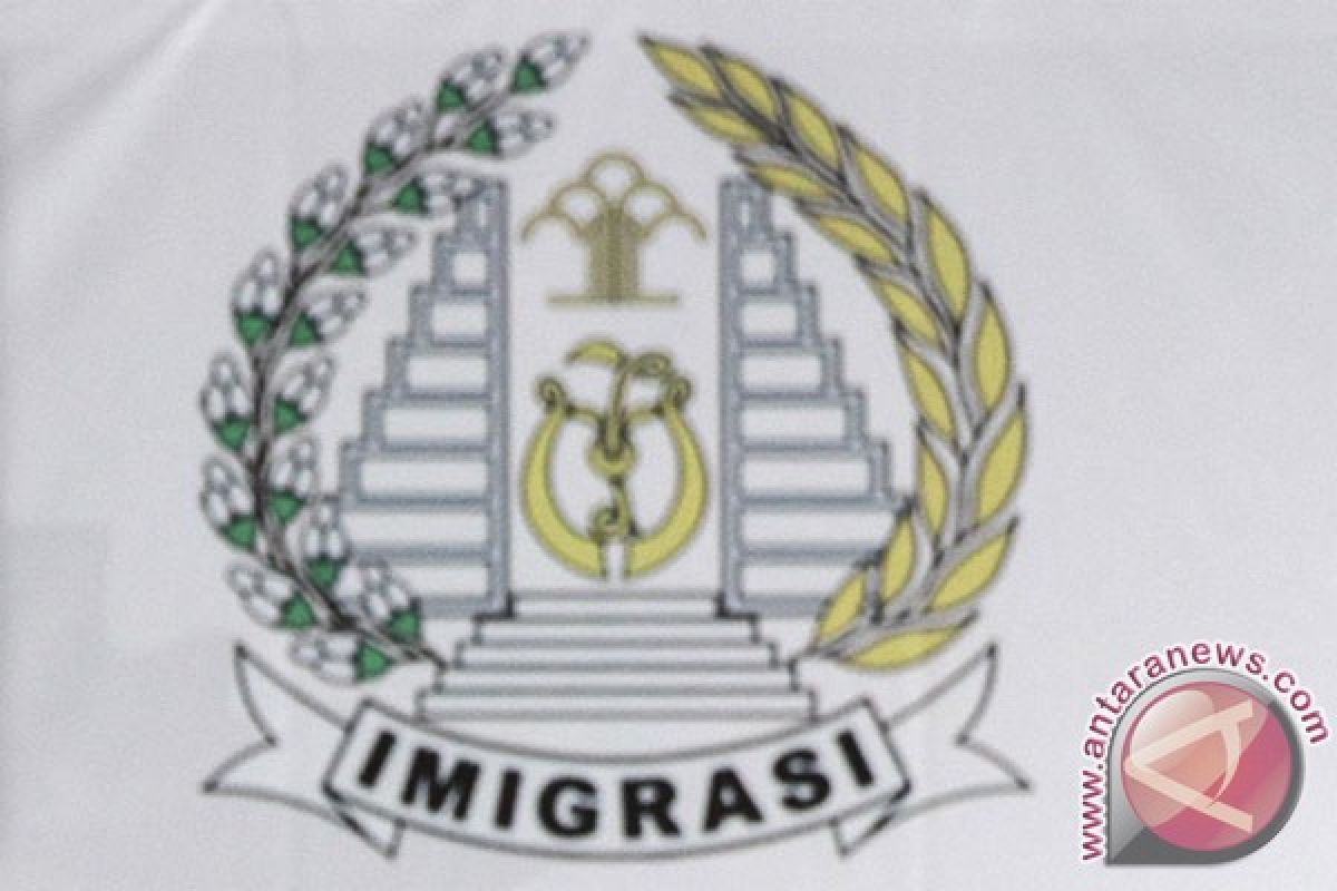 Imigrasi Tanjung Perak deportasi 36 TKA