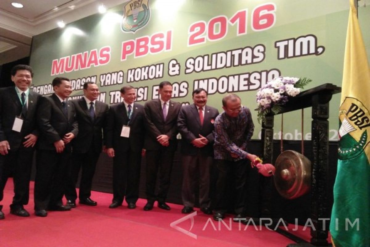 Gatot Dewa Broto Buka Munas PBSI 2016