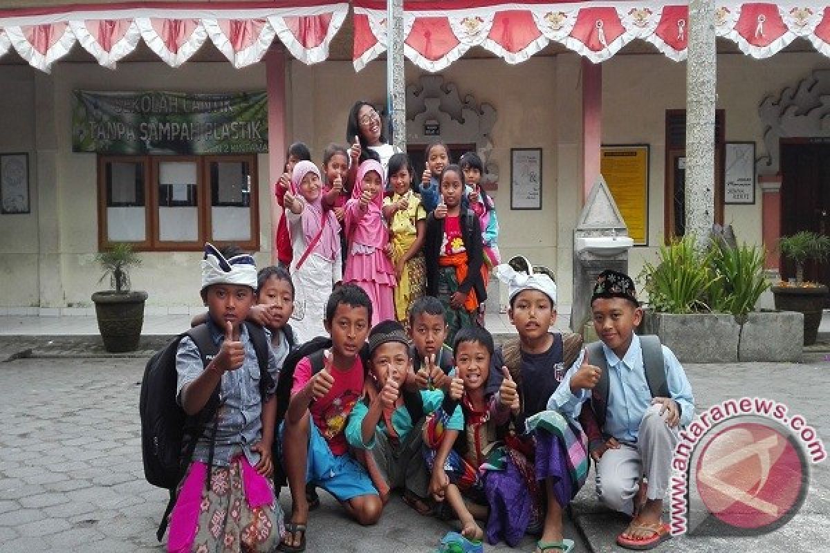 Keren, Seluruh Desa di Pulau Dewata Miliki Kelompok Belajar Bahasa Bali