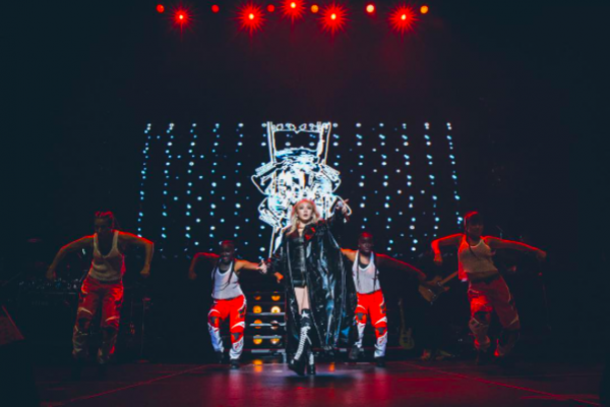 CL 2NE1 manggung dalam tur perdana di Amerika Utara