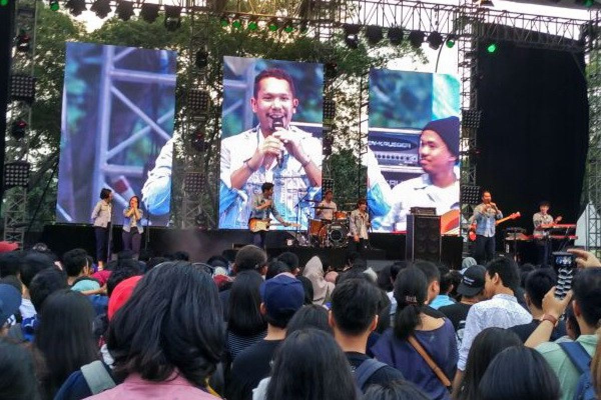 Konser anti-galau Maliq & D'Essentials