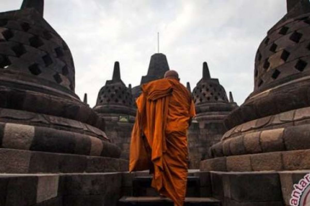 Menteri Keuangan dan Perpajakan Korea Selatan Terpukau Kemegahan Candi Borobudur