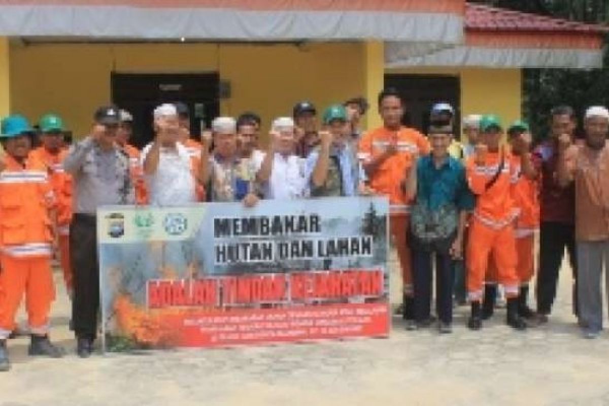 Perusahaan Sawit Asian Agri Motivasi Warga Cegah Karhutla