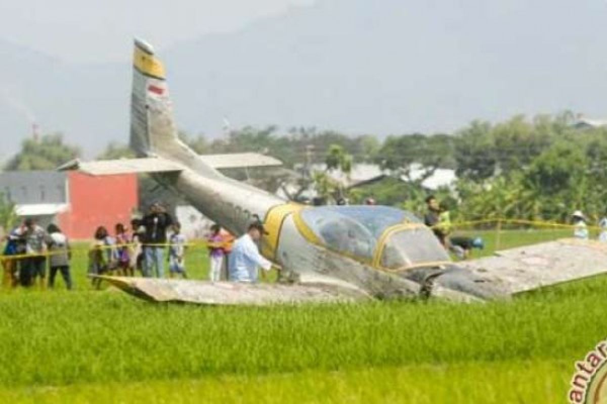 Pesawat Latih Jenis Viper Warior PK-BH Jatuh