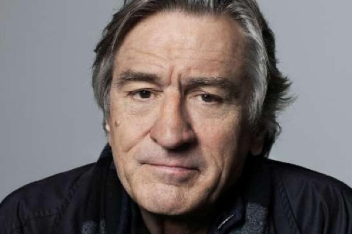 Robert De Niro Ajak Masyarakat Memilih Hillary