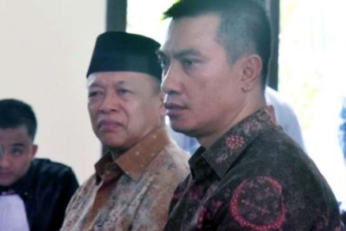 Eksepsi Johar Firdaus Dan Suparman Ditolak Majelis Hakim Tipikor Pekanbaru
