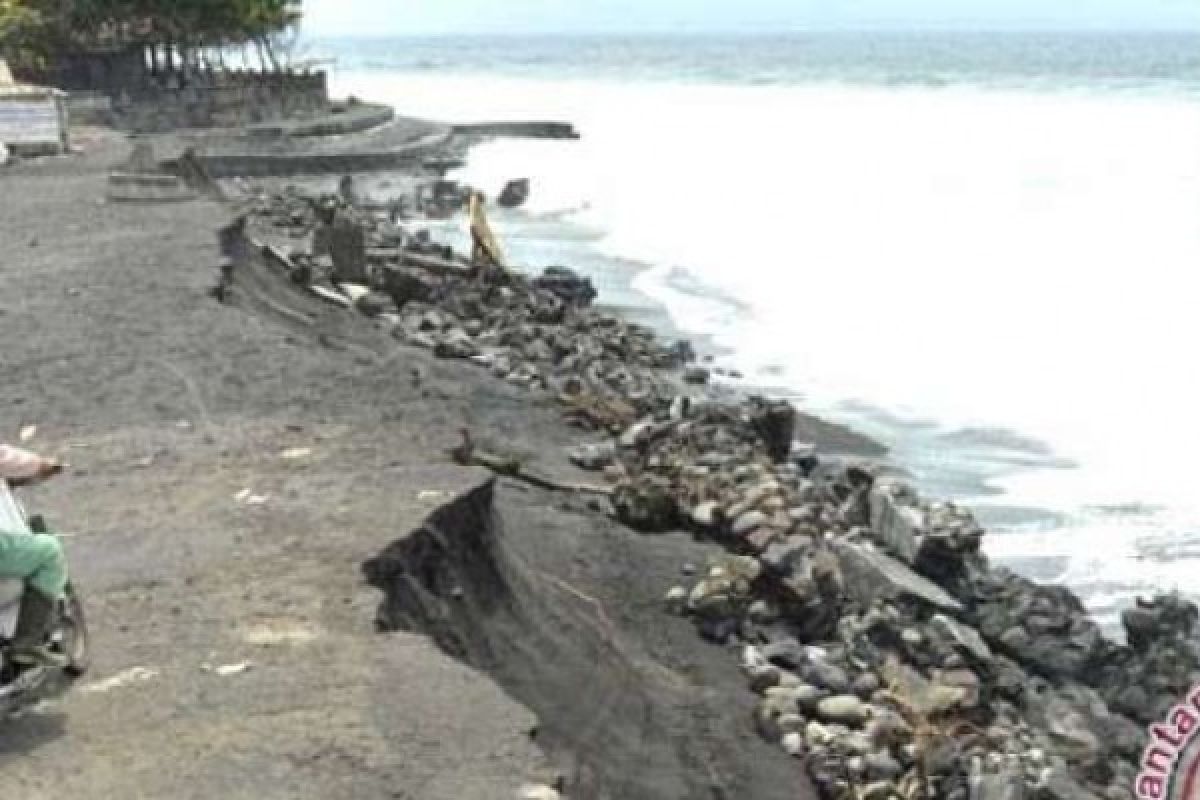 Berada Di Bagian Terluar Indonesia, Abrasi Meranti Capai 15 Meter/Tahun