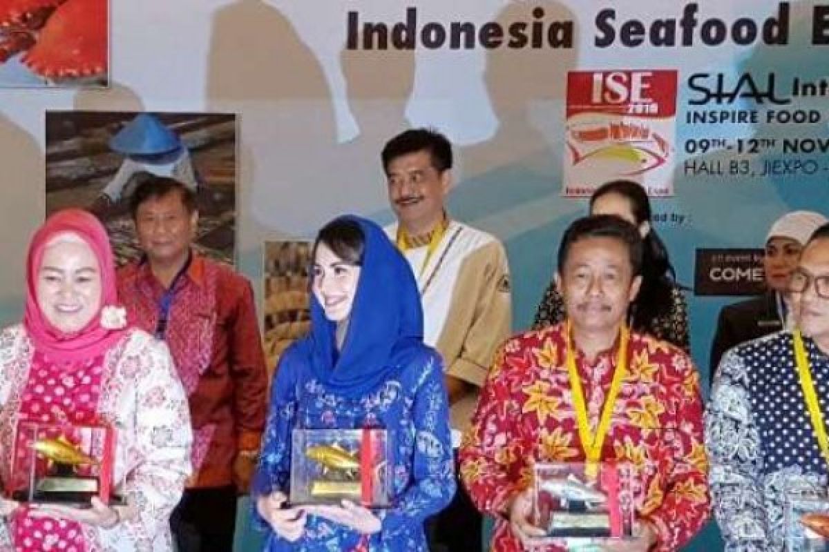 Riau Sabet juara favorit Lomba Masak Ikan Tingkat Nasional