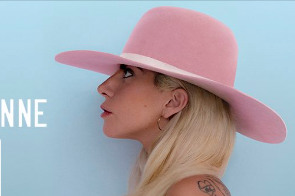 Lady Gaga rilis video musik "Million Reasons"