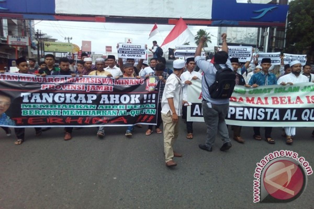 Aksi 4 November di Jambi berlangsung damai