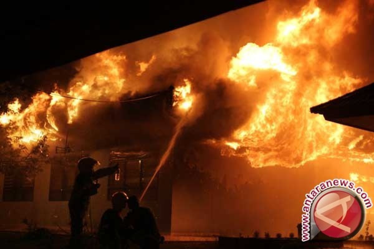 Pesantren Darul Huda Abdya terbakar